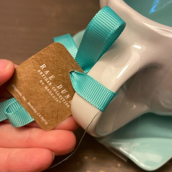 Rae Dunn Ariel mug & shell base - Picture 5 of 6